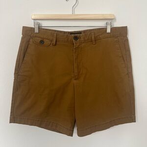 Men’s Size 34 Banana Republic Tan Shorts